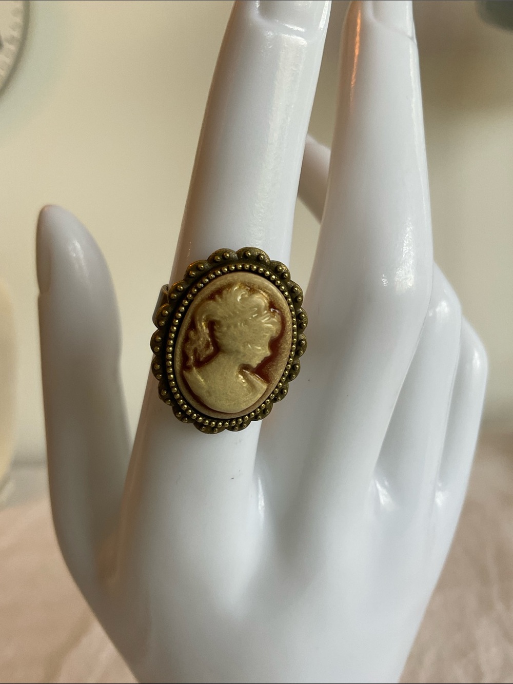 Cameo Vintage-Style Adjustable Ring